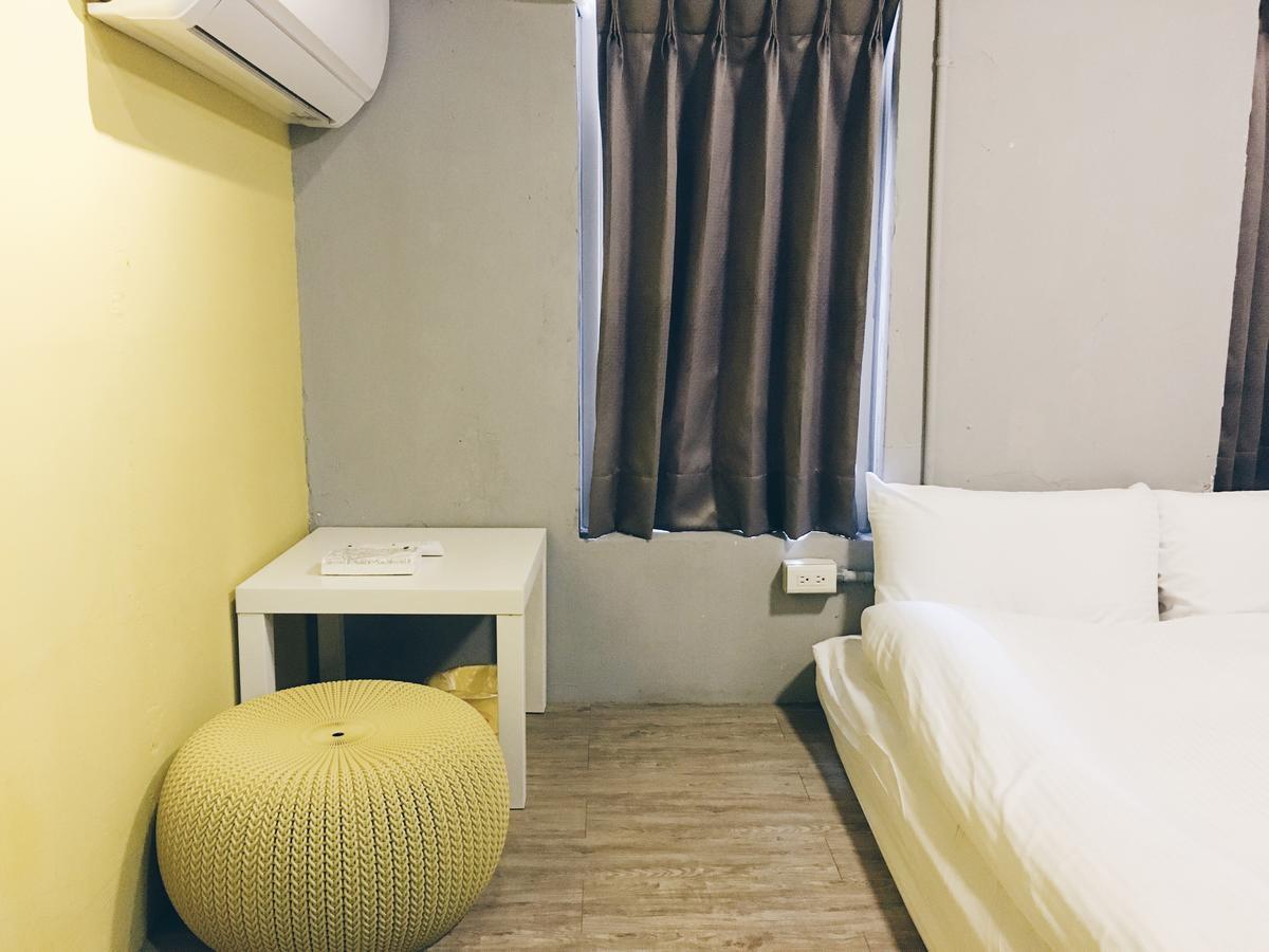 Here X There Hostel Taipei Main Station エクステリア 写真